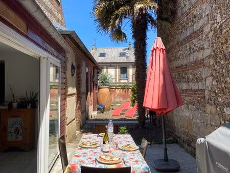 maison de ville avec jardin – cany‑barville  plein centre