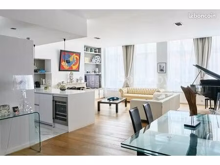 appartement 2 pièces 98 m²