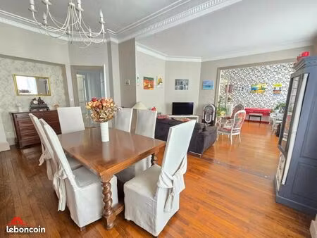 appartement 7 pièces 189 m²