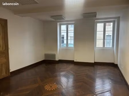 local commercial 45 m²