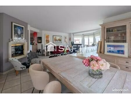 maison 6 pièces 210 m²