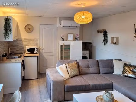 superbe petite maison meublée + place de parking