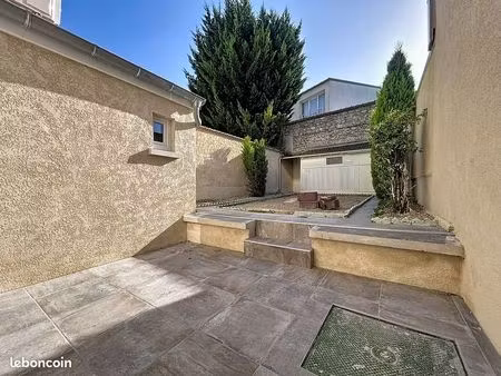 maison boulevard robespierre