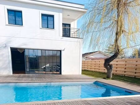 maison 215m² piscine