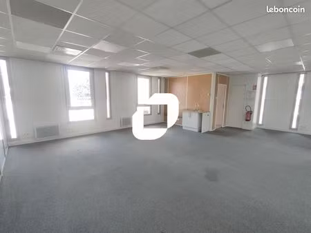 bureaux 295 m²