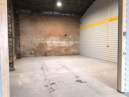 hangar sécurisé 94m²