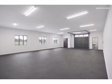 local d’activité 140 m² – grande porte poids lourd – parkings – pfastatt