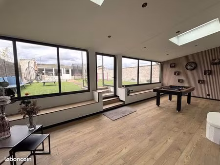 maison 6 pièces 155 m²