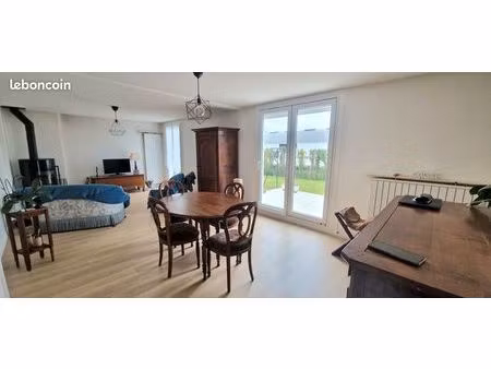 maison 6 pièces 145 m²