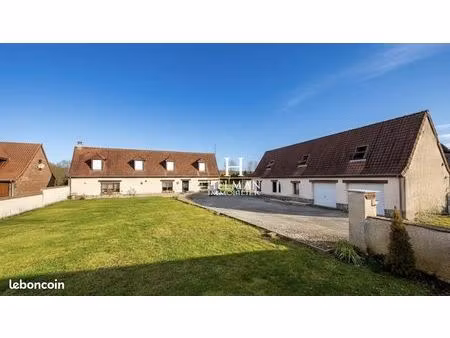 maison 8 pièces 218 m²