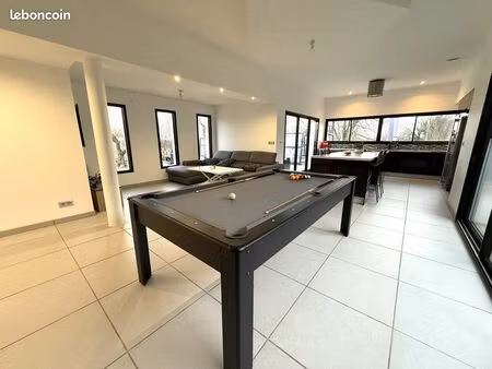 maison 5 pièces 142 m²