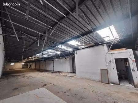 loue local commercial