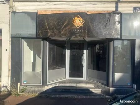 local commercial halluin