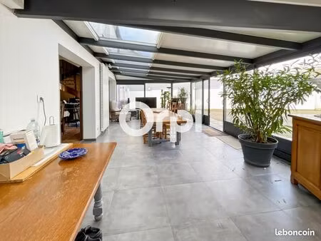 maison 5 pièces 194 m²