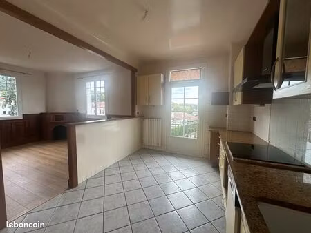 hasparren centre-ville appartement t4