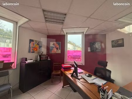 local commercial a louer avec parking