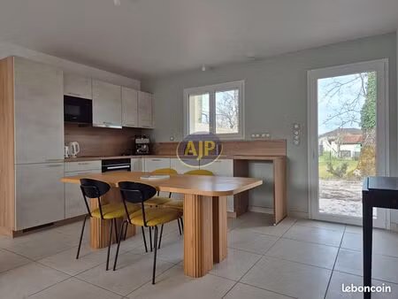 maison 4 pièces 82 m²