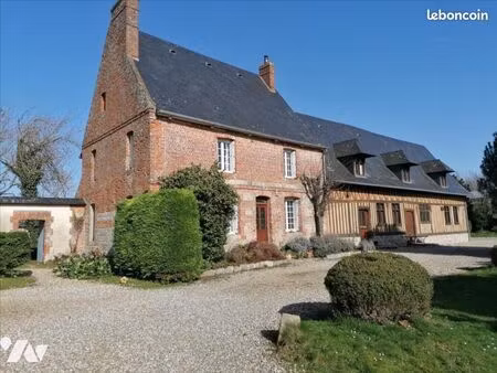 maison 7 pièces 209 m²