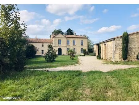 propriété 9 pièces 300 m²