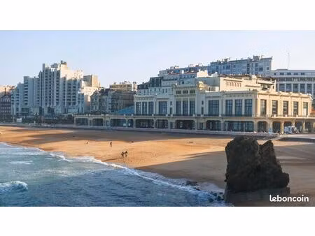 local commercial grande plage biarritz