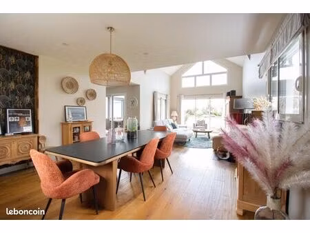 maison 4 pièces 156 m²