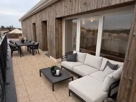 appartement t3 au dernier étage