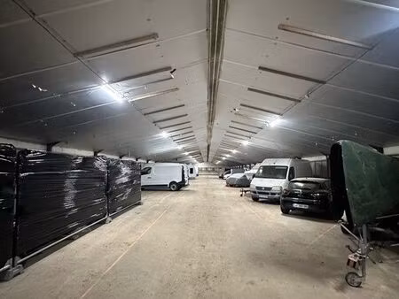 hivernage / stockage / box / parking