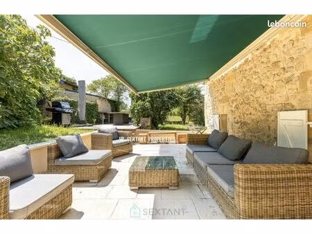 maison 9 pièces 250 m²