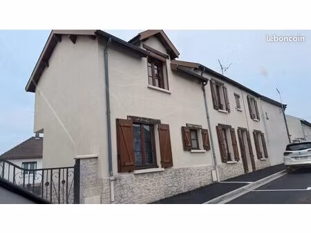 location maison ville à 2 min du centre commercial [url masquée pour votre sécurité]