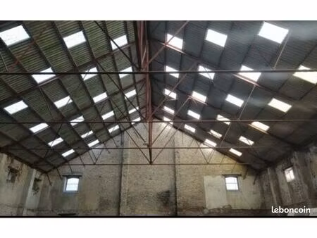 hangar cellule entrepôt