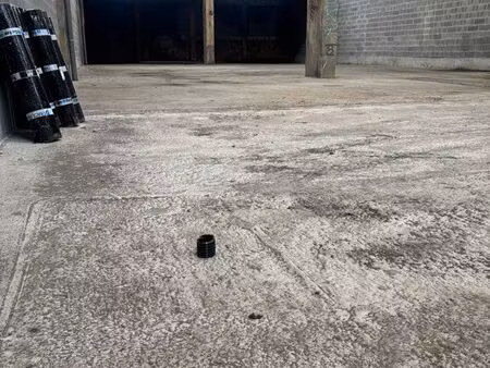 grand entrepôt 400 m² – accès poids lourds