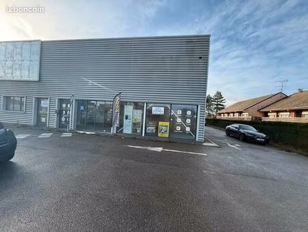 local commercial 400 m² barentin