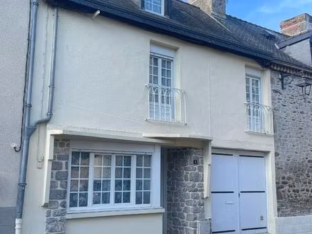 maison 6 pièces 141 m²