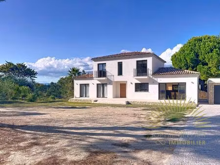 élégante demeure de 2023 de 185 m2 avec grand garage et terrain de 1217 m2