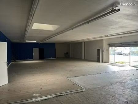 local commercial 800 m² yainville