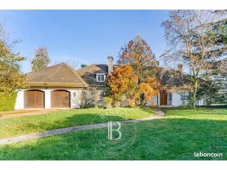 propriété 10 pièces 456 m²