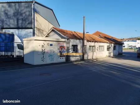 local 250 m² roche-la-molière