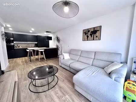 villa 5 pièces 136 m²