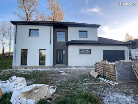 maison r+1 . de 2025