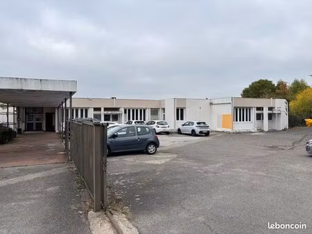 opportunité à saisir . plusieurs lots de 530m2 en zone franche a saint etienne
