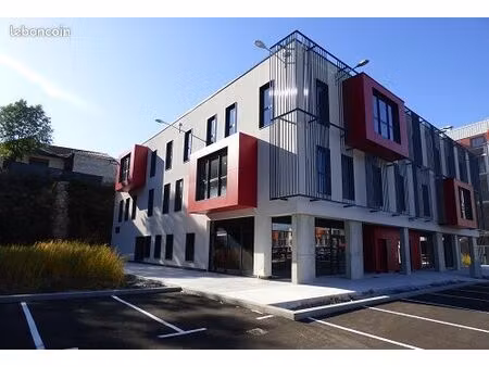 local 100m2 - le cinépôle - st just st rambert