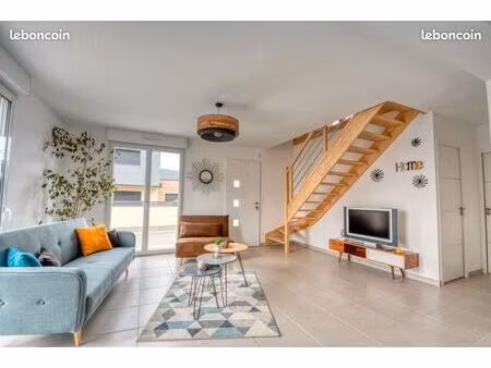 maison 6 pièces 101 m²