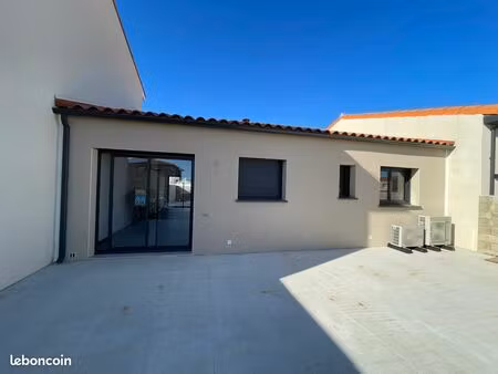 villa 3 pièces 70 m²