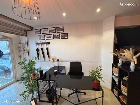 bureau à louer disponible