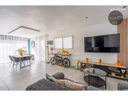 villa 5 pièces 132 m²