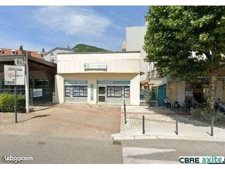 local commercial 146 m² voiron