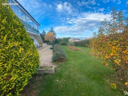 maison 6 pièces 136 m²