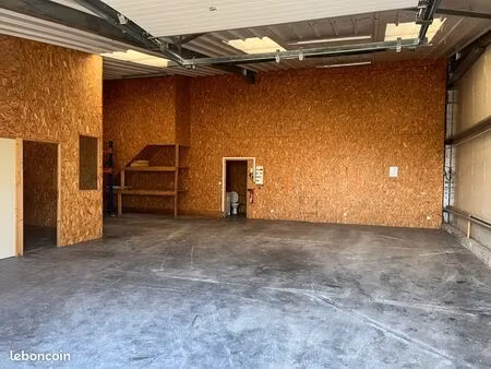 local professionnel / entrepôt à louer – env. 150 m²