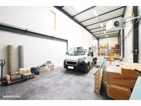 local d'activité 400 m²