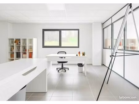 bureau à louer au sein de npa événements